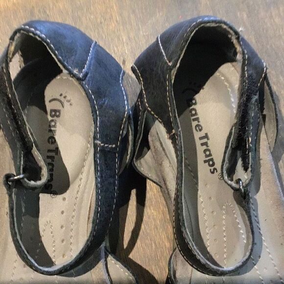 Sandals “remember” by bear trap size 6 1/2 - Picture 5 of 6